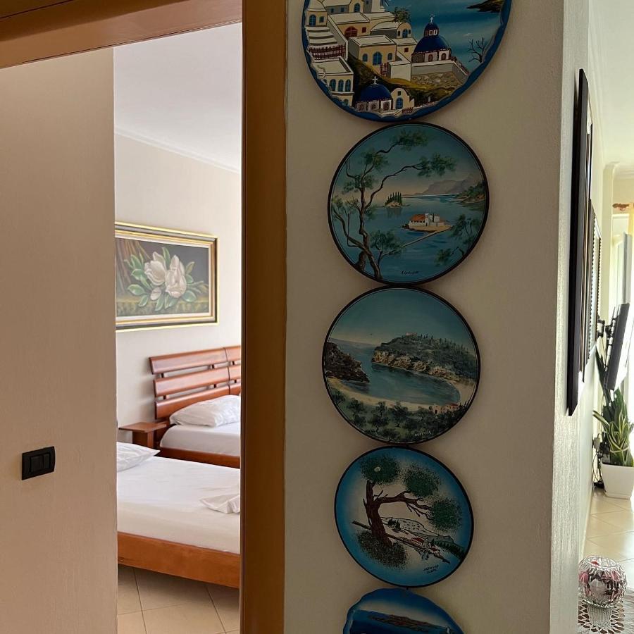 Sea View Apartment Vlorë Buitenkant foto