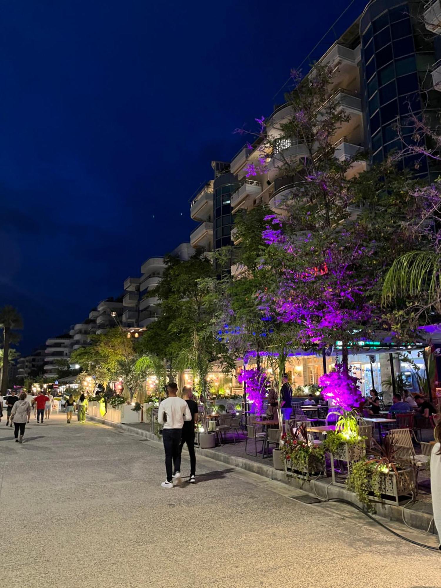 Sea View Apartment Vlorë Buitenkant foto