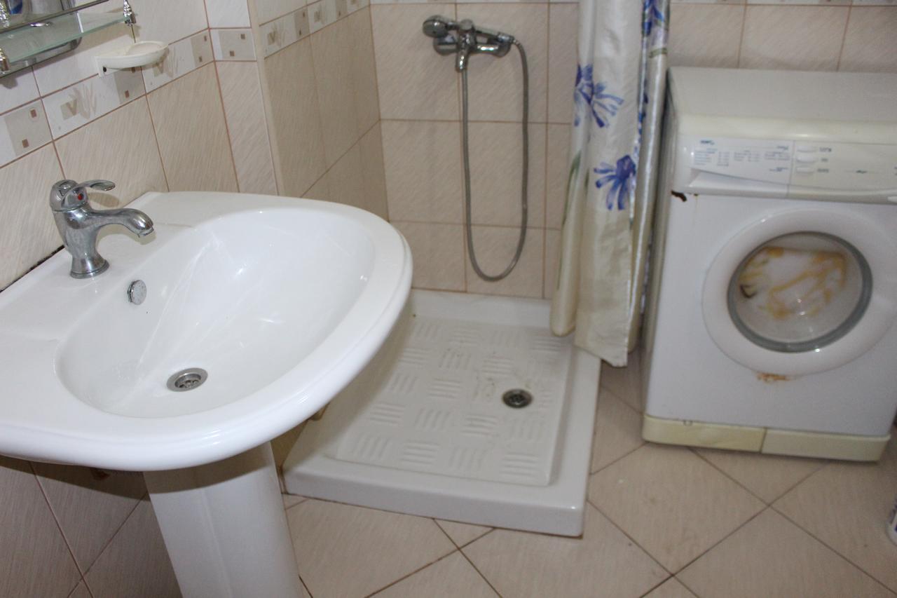 Sea View Apartment Vlorë Buitenkant foto